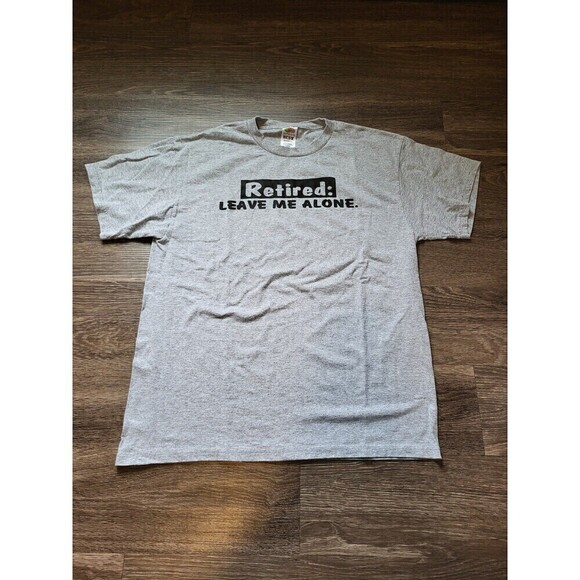 Fruit of the Loom Retired Leave Me Alone Men's Graphic Short Sleeved Tee Large - Picture 1 of 5